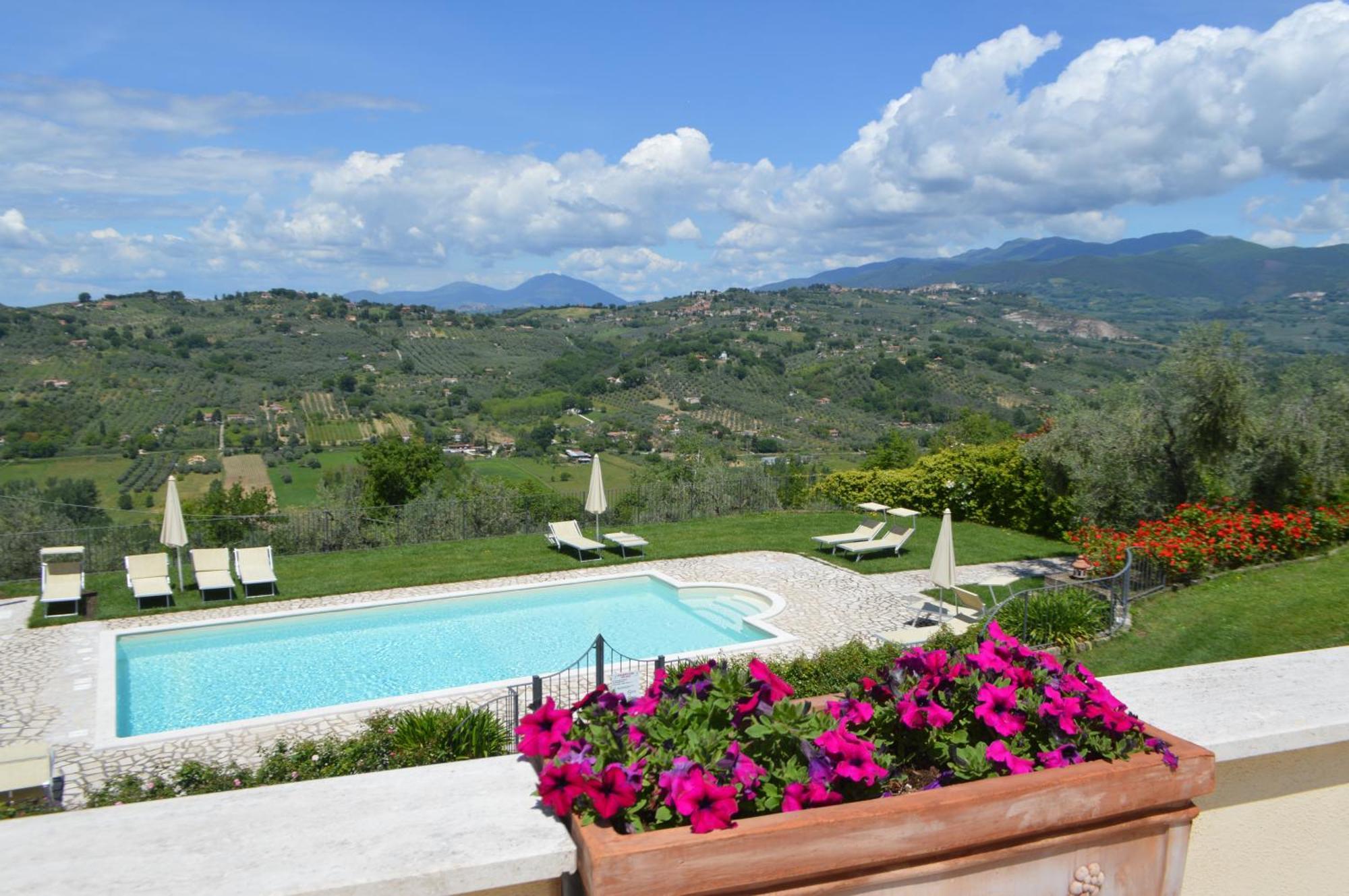 Villa Collebelvedere - Near Rome With Home Restaurant Fara in Sabina Luaran gambar